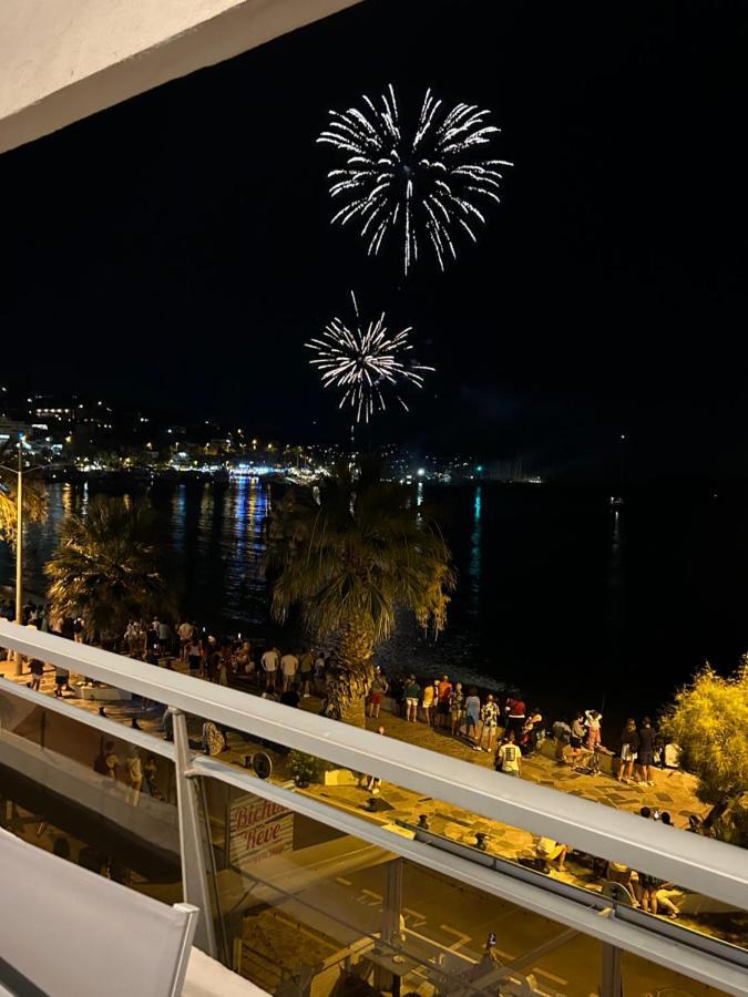 Premium Sea Front Apartment Le Lavandou Ngoại thất bức ảnh