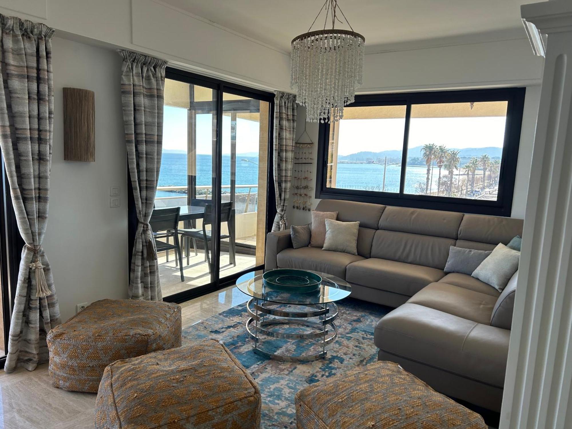 Premium Sea Front Apartment Le Lavandou Ngoại thất bức ảnh