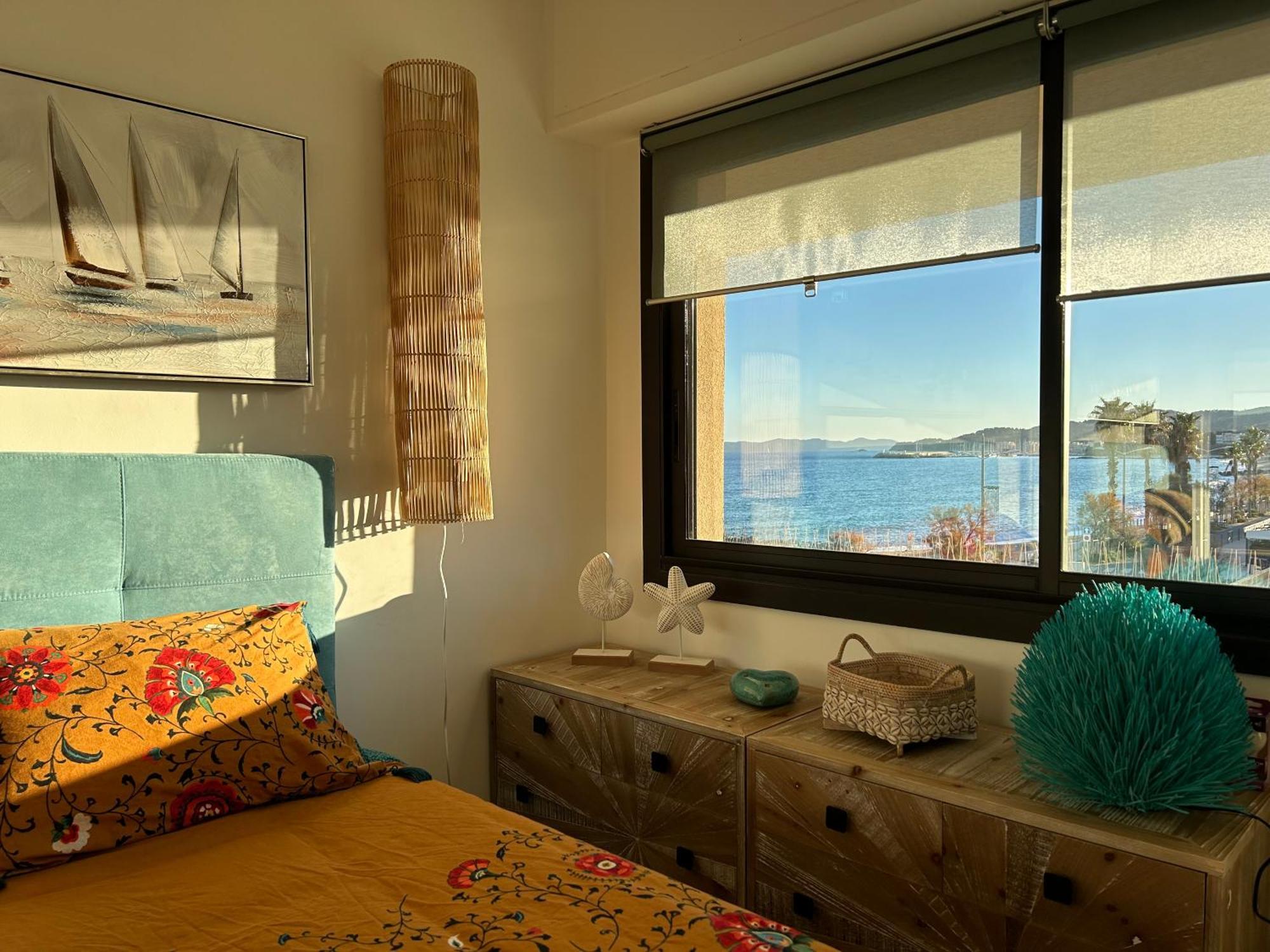 Premium Sea Front Apartment Le Lavandou Ngoại thất bức ảnh