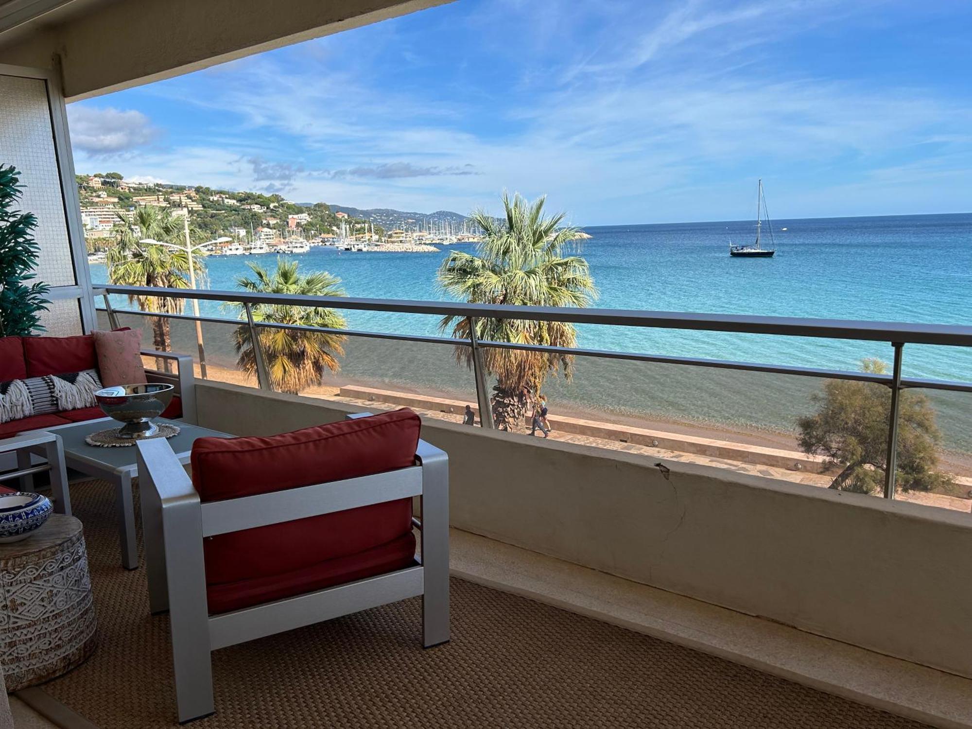 Premium Sea Front Apartment Le Lavandou Ngoại thất bức ảnh