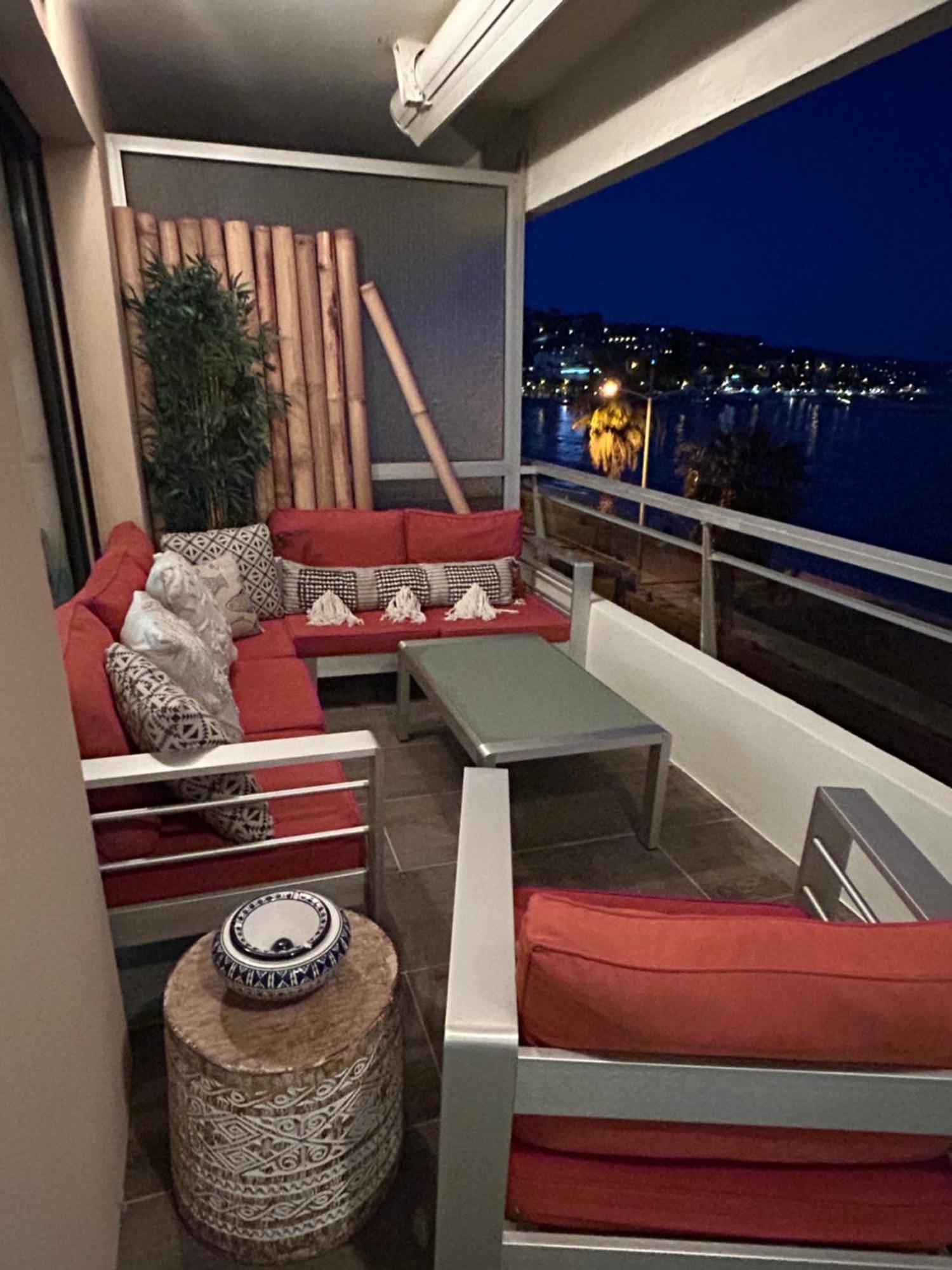 Premium Sea Front Apartment Le Lavandou Ngoại thất bức ảnh